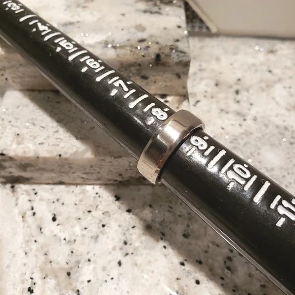 Titanium ring. - Picture 4 of 4